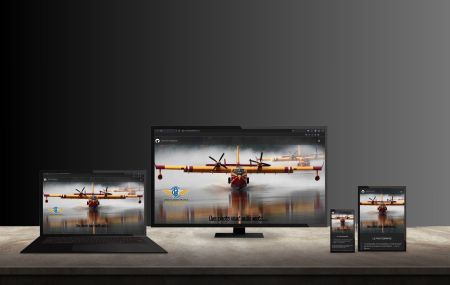Le site du photographe Maingueneau sur différents supports : un site professionnel sombre, élégant et optimisé SEO
